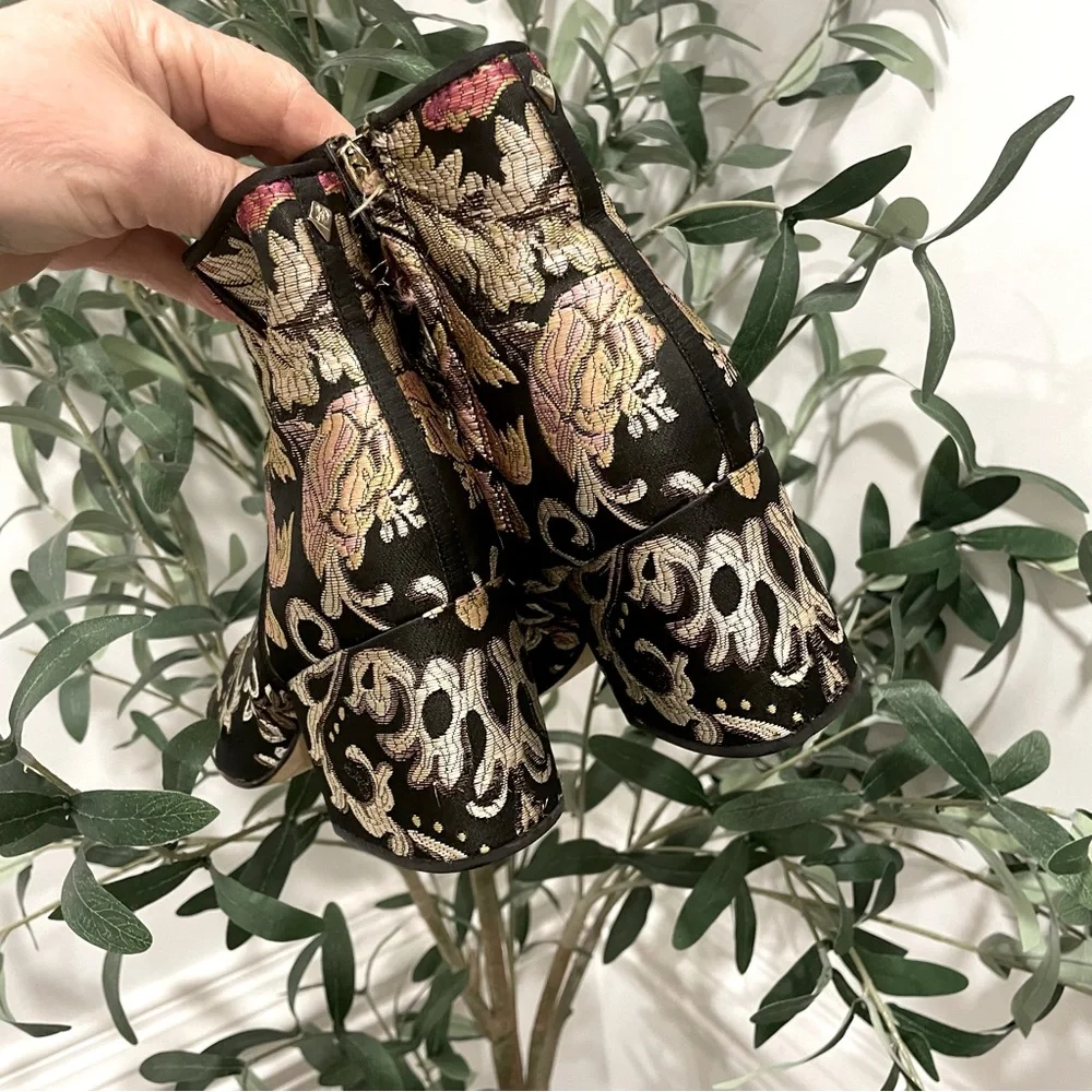 Sam Edelman | Taye Metallic Jacquard Boot 6 1/2